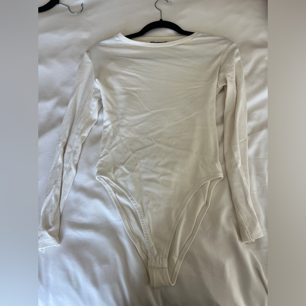 Zara white ribbed long sleeve bodysuit